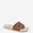 Laden Sie das Bild in den Galerie-Viewer, Pantoletten model 216424 Step in style