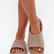 Laden Sie das Bild in den Galerie-Viewer, Pantoletten model 216429 Step in style
