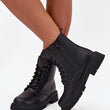 Laden Sie das Bild in den Galerie-Viewer, Boot model 216644 Step in style