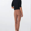 Laden Sie das Bild in den Galerie-Viewer, Bluse model 216911 Nife