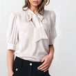 Laden Sie das Bild in den Galerie-Viewer, Bluse model 216912 Nife
