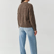 Laden Sie das Bild in den Galerie-Viewer, Pullover model 217361 Makadamia