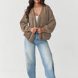 Laden Sie das Bild in den Galerie-Viewer, Cardigan model 217365 Makadamia