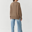 Laden Sie das Bild in den Galerie-Viewer, Pullover model 217381 Makadamia