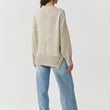 Laden Sie das Bild in den Galerie-Viewer, Pullover model 217382 Makadamia