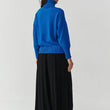 Laden Sie das Bild in den Galerie-Viewer, Rollkragenpullover model 217398 Makadamia
