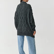 Laden Sie das Bild in den Galerie-Viewer, Cardigan model 217406 Makadamia