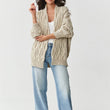 Laden Sie das Bild in den Galerie-Viewer, Cardigan model 217409 Makadamia
