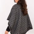 Laden Sie das Bild in den Galerie-Viewer, Poncho model 218602 Factory Price