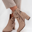 Laden Sie das Bild in den Galerie-Viewer, Stiefeletten mit Absatz model 219129 Step in style