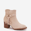 Laden Sie das Bild in den Galerie-Viewer, Stiefeletten mit Absatz model 219572 Step in style