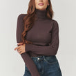 Laden Sie das Bild in den Galerie-Viewer, Rollkragenpullover model 219742 Makadamia