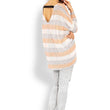 Laden Sie das Bild in den Galerie-Viewer, Pullover Model 114527 PeeKaBoo | Textil Großhandel ATA-Mode