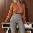 Laden Sie das Bild in den Galerie-Viewer, Bluse Model 150431 Figl | Textil Großhandel ATA-Mode