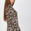 Laden Sie das Bild in den Galerie-Viewer, Bluse Model 173721 Rue Paris | Textil Großhandel ATA-Mode