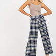 Laden Sie das Bild in den Galerie-Viewer, Damen Hose Model 175003 Lakerta | Textil Großhandel ATA-Mode