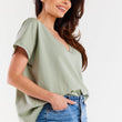 Laden Sie das Bild in den Galerie-Viewer, Bluse Model 181269 Infinite You | Textil Großhandel ATA-Mode