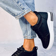 Laden Sie das Bild in den Galerie-Viewer, Sportschuhe Model 184363 Inello | Textil Großhandel ATA-Mode