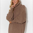 Laden Sie das Bild in den Galerie-Viewer, Rollkragenpullover Model 185216 Makadamia | Textil Großhandel ATA-Mode