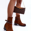Laden Sie das Bild in den Galerie-Viewer, Stiefeletten mit Absatz Model 185640 Step in style | Textil Großhandel ATA-Mode