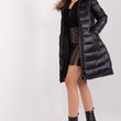 Laden Sie das Bild in den Galerie-Viewer,  Jacke model 190266 Trendy. ING 
