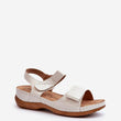 Laden Sie das Bild in den Galerie-Viewer, Sandalen Model 197899 Step in style
