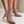 Laden Sie das Bild in den Galerie-Viewer, Stiefeletten mit Absatz Model 199262 Step in style
