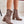 Laden Sie das Bild in den Galerie-Viewer, Stiefeletten mit Absatz Model 201151 Step in style
