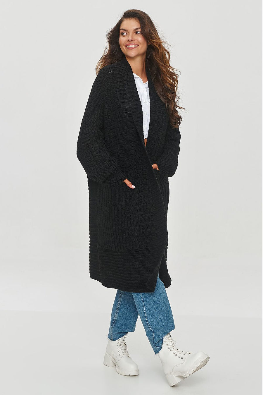 Cardigan Model 201793 Makadamia