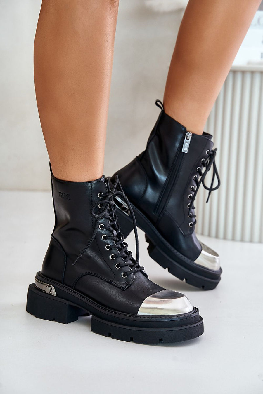 Boot Model 201905 Step in style