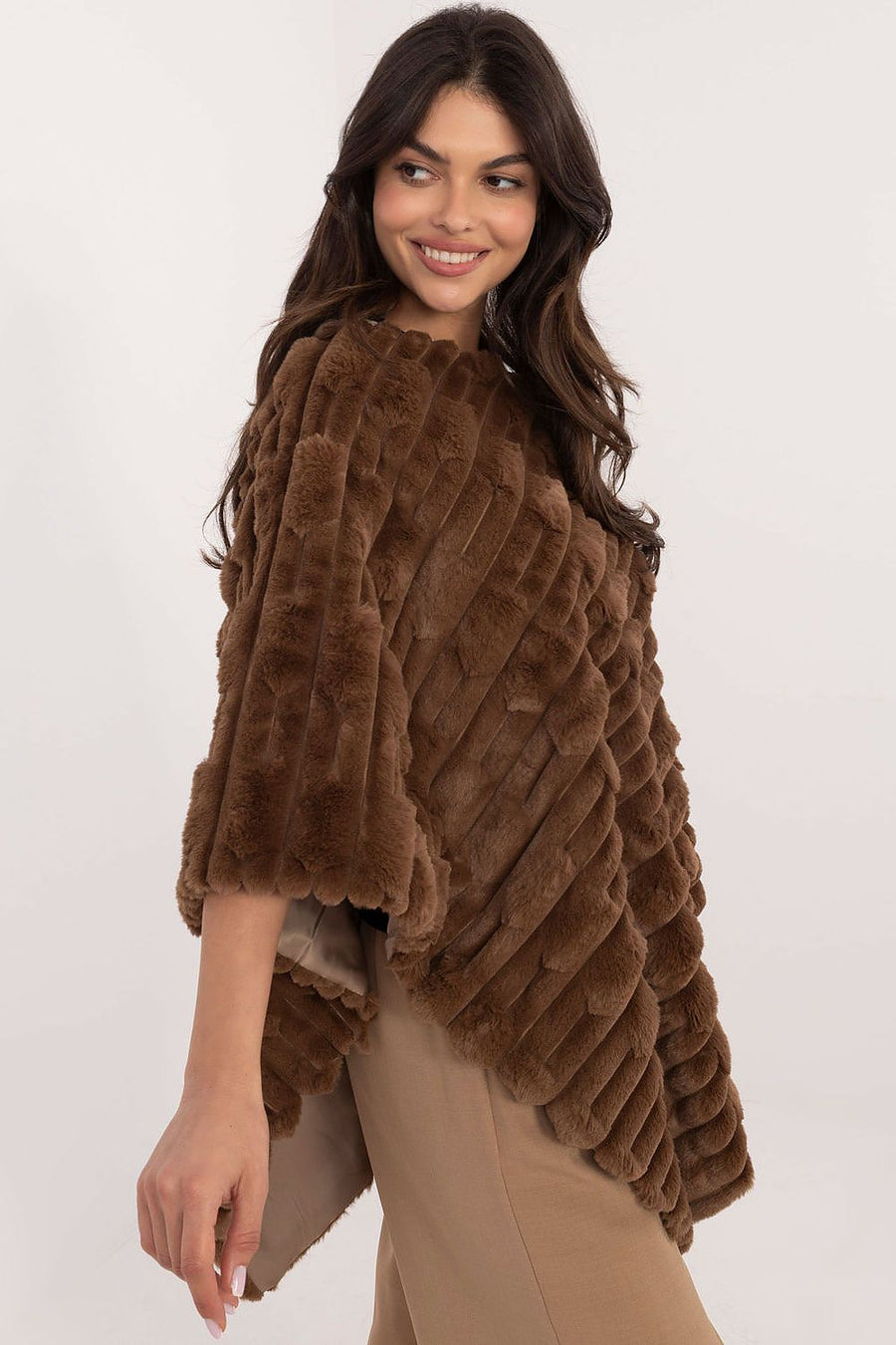 Poncho Model 203197 AT