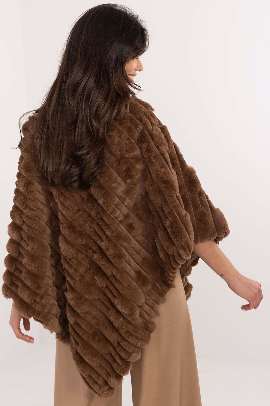 Poncho Model 203197 AT