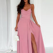 Laden Sie das Bild in den Galerie-Viewer,  Langes Kleid model 208829 With You 
