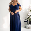 Laden Sie das Bild in den Galerie-Viewer,  Langes Kleid model 208857 With You 
