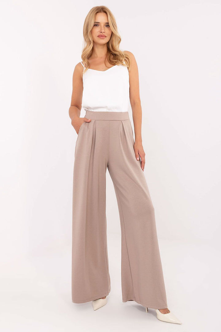  Sportanzug Hosen model 217048 Relevance 