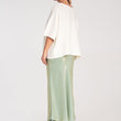 Laden Sie das Bild in den Galerie-Viewer,  Fledermaus Pullover model 217076 Figl 
