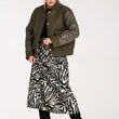 Laden Sie das Bild in den Galerie-Viewer,  Jacke model 217080 Figl 
