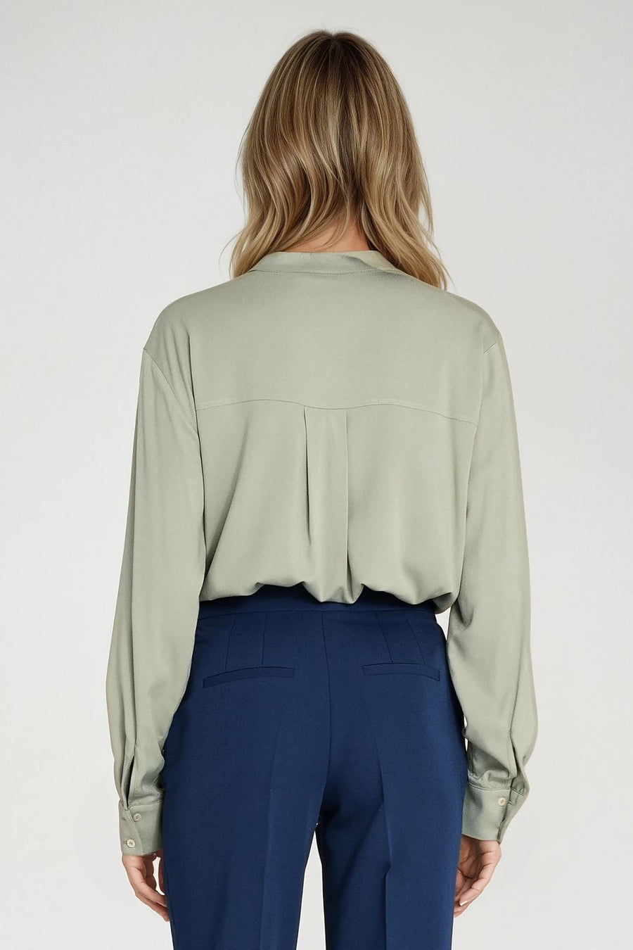  Bluse model 218903 Nife 