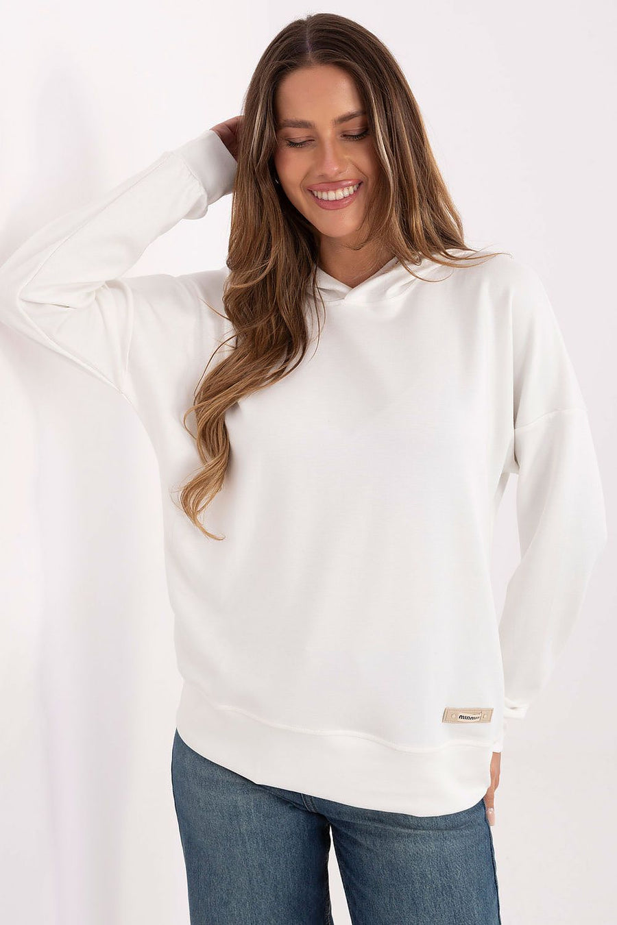  Sweater model 220421 Relevance 