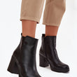 Laden Sie das Bild in den Galerie-Viewer,  Stiefeletten mit Absatz model 220709 Step in style 
