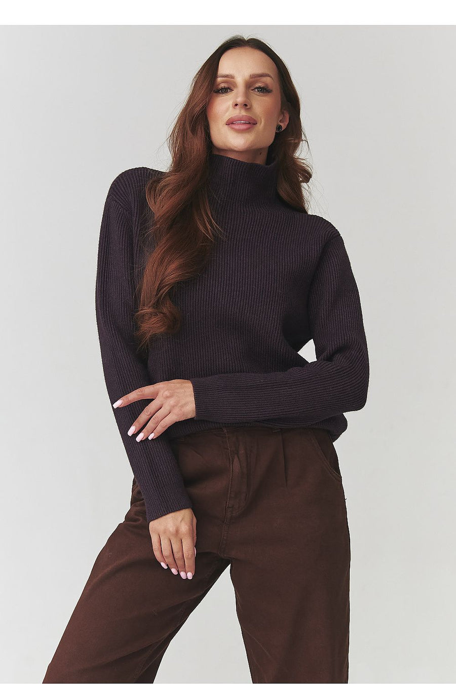  Rollkragenpullover model 220773 Makadamia 
