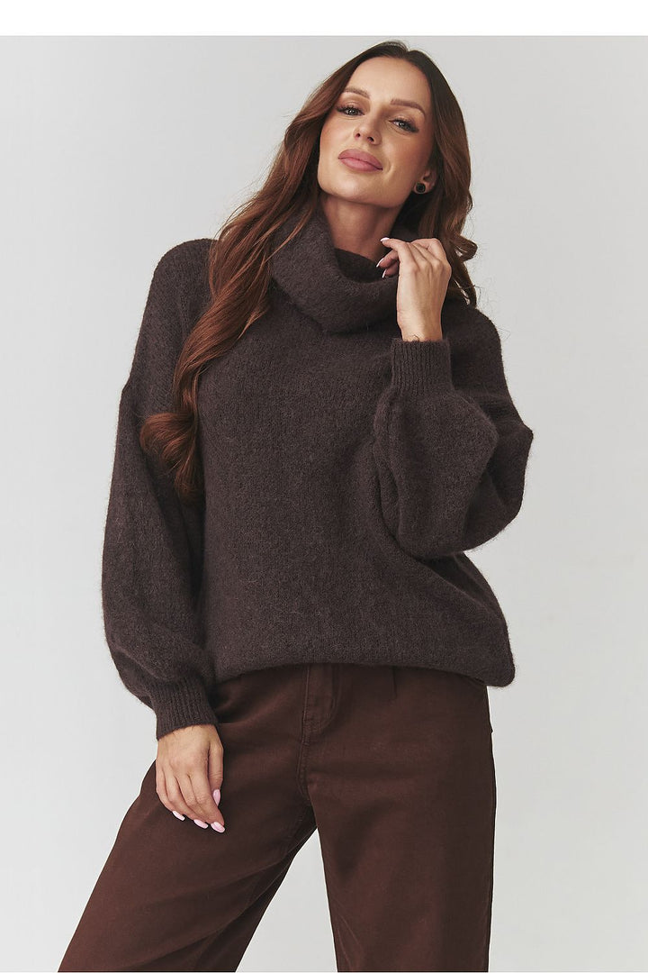  Rollkragenpullover model 220794 Makadamia 