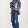 Laden Sie das Bild in den Galerie-Viewer,  Schal model 222304 AT 
