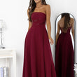 Laden Sie das Bild in den Galerie-Viewer,  Langes Kleid model 222674 With You 
