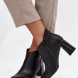 Laden Sie das Bild in den Galerie-Viewer,  Stiefeletten mit Absatz model 222725 Step in style 
