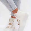 Laden Sie das Bild in den Galerie-Viewer,  Sneakers model 223607 Step in style 

