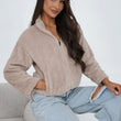 Laden Sie das Bild in den Galerie-Viewer,  Sweater model 223710 Factory Price 
