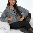 Laden Sie das Bild in den Galerie-Viewer,  Sweater model 223712 Factory Price 
