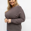 Laden Sie das Bild in den Galerie-Viewer,  Plus-Size Bluse model 223922 Relevance 
