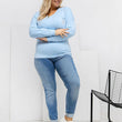 Laden Sie das Bild in den Galerie-Viewer,  Plus-Size Bluse model 223936 Relevance 
